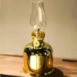 Lampe à Huile Dorée